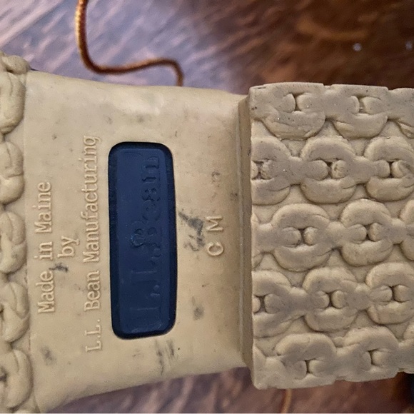 ll bean boot size 8.5, dark blue rubber - Picture 2 of 2